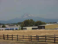 Mt_Hood.jpg (37854 bytes)